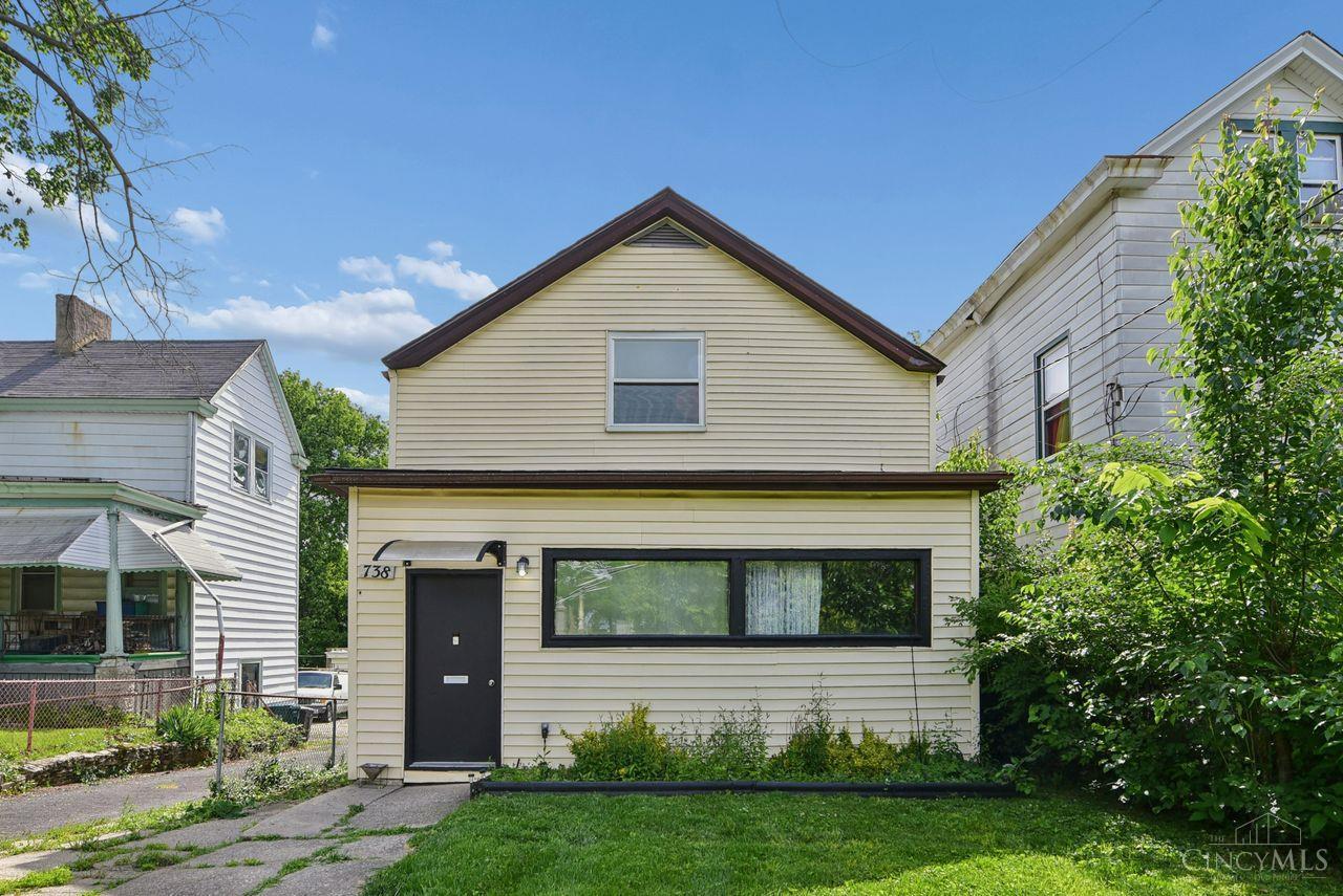 738 Enright Avenue, Cincinnati, OH, 45205