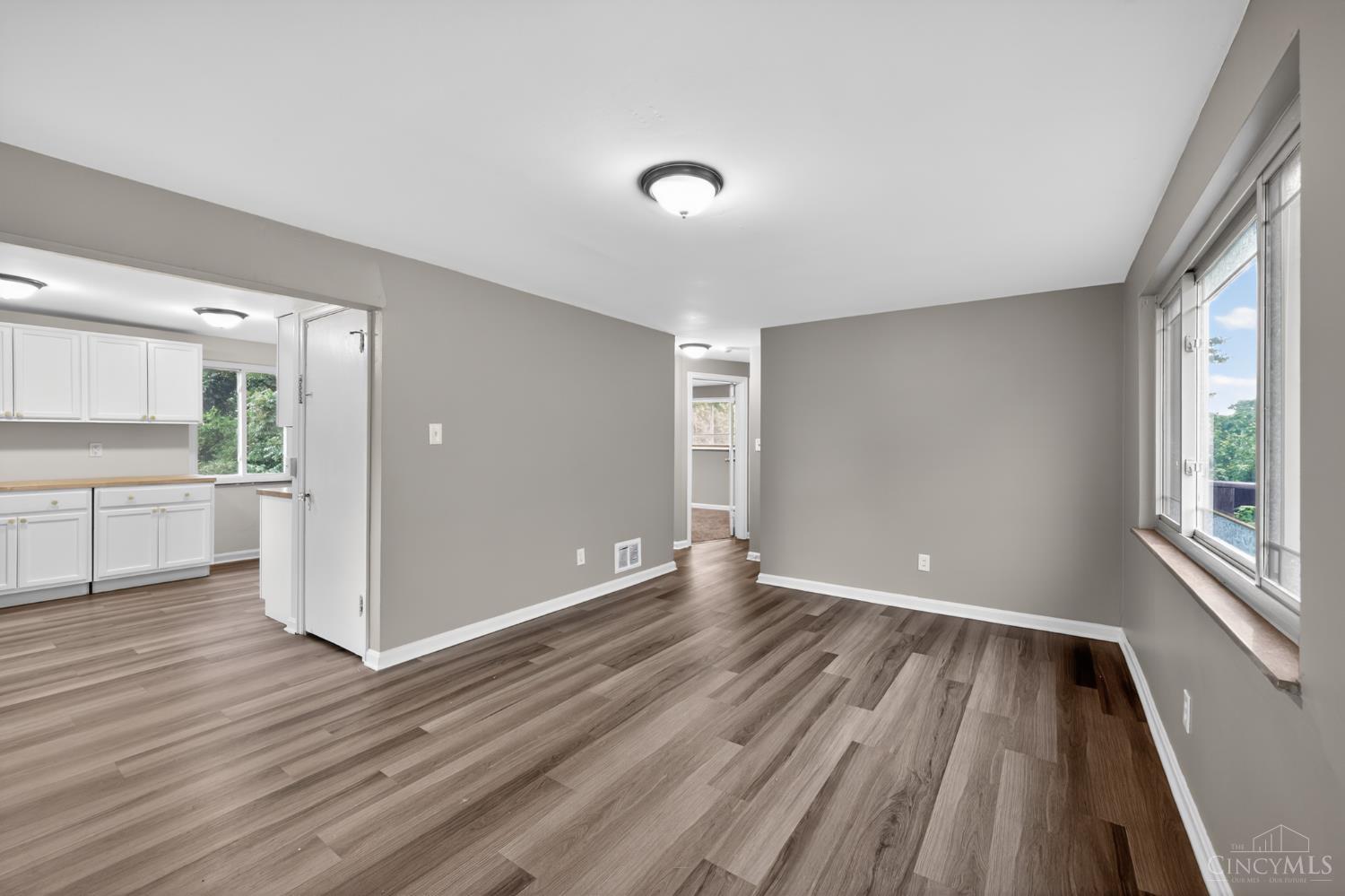 6331 Stover Avenue, Golf Manor, OH, 45251 — photo 6