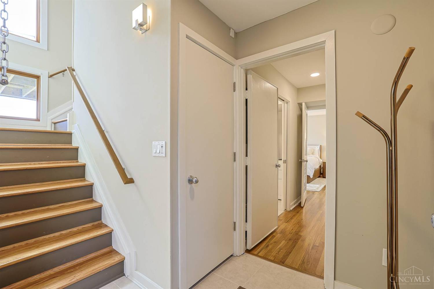 1022 Hatch Street, Cincinnati, OH, 45202 — photo 6