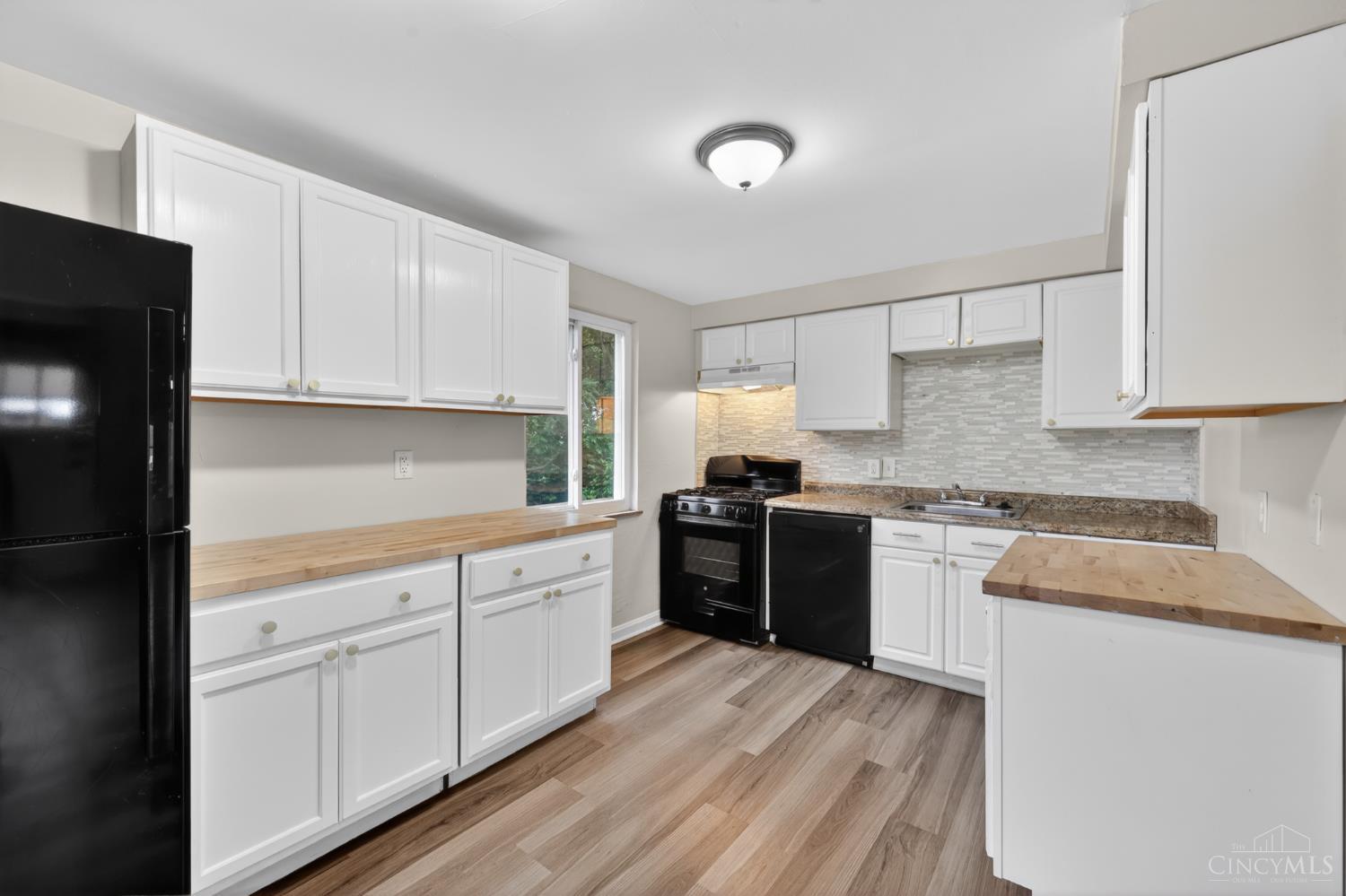 6331 Stover Avenue, Golf Manor, OH, 45251 — photo 11