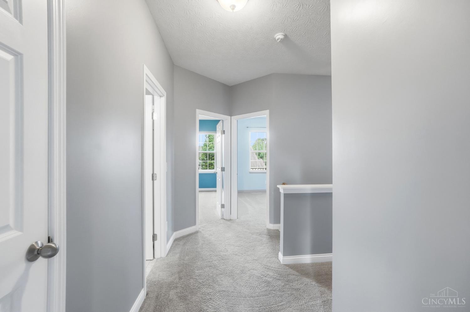 678 Hyacinth Road
