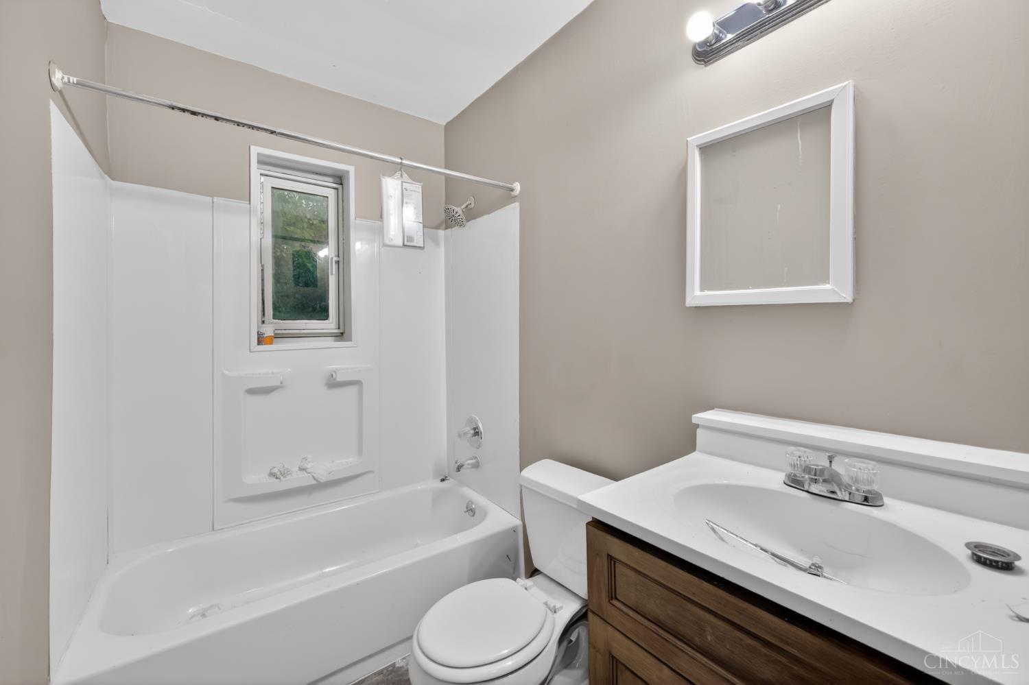 1398 Adams Road, Cincinnati, OH, 45231 — photo 17