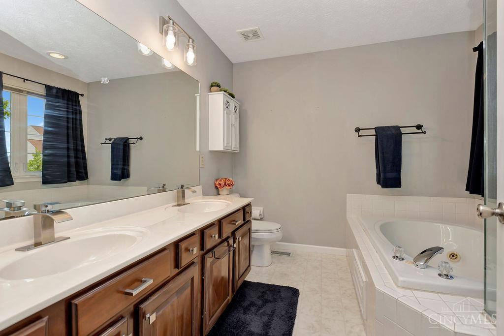 220 Crockett Drive, Springboro, OH, 45066