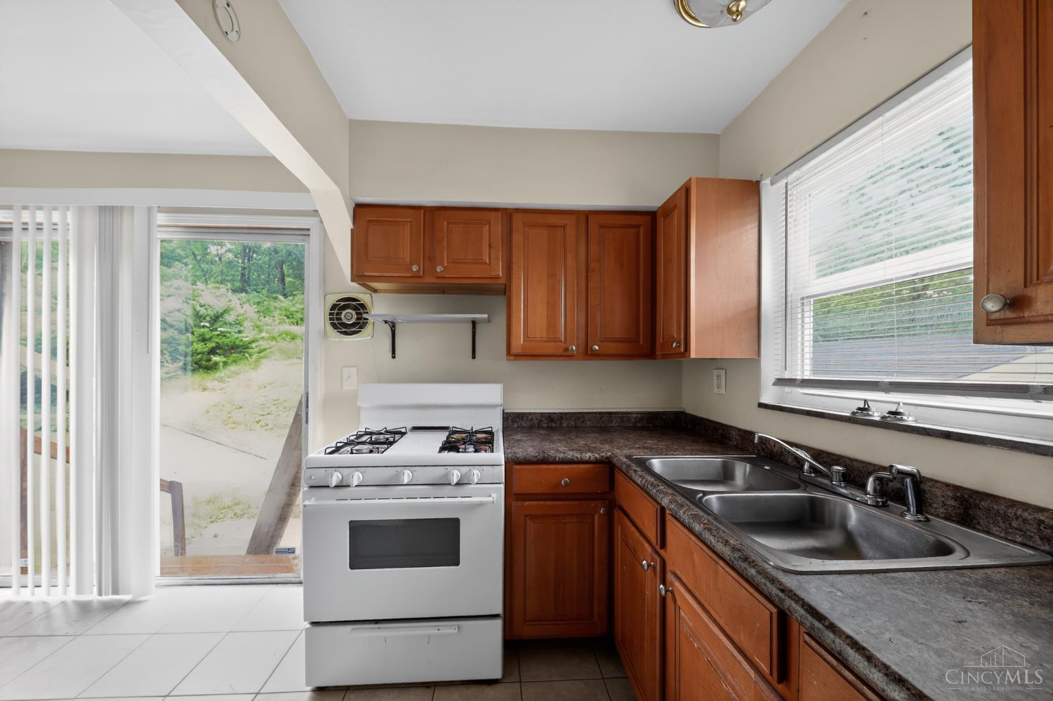 218 Ridgeway Road, Cincinnati, OH, 45216 — photo 15