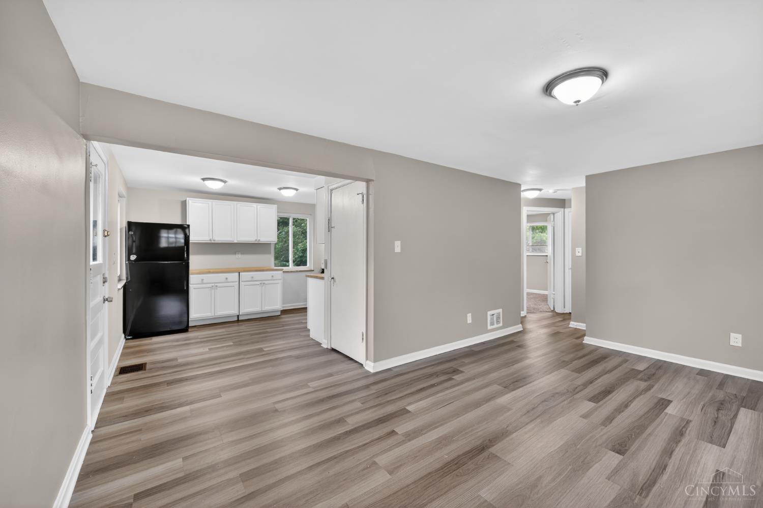 6331 Stover Avenue, Golf Manor, OH, 45251 — photo 12