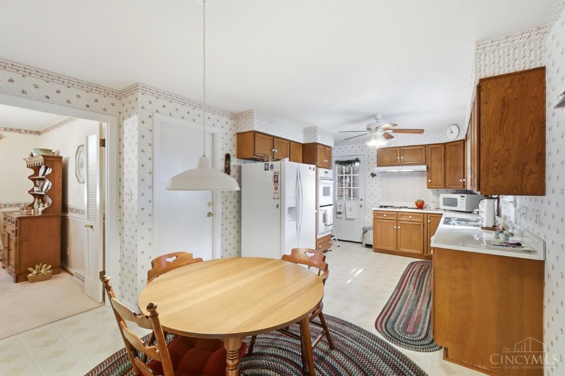 5914 Fawnridge Court, Green Twp, OH, 45239 — photo 14
