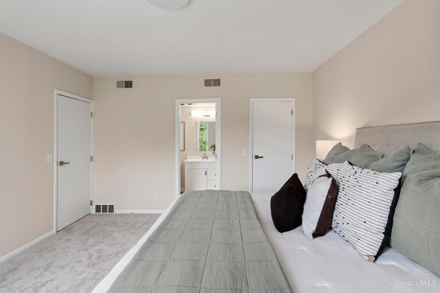 3566 Amberacres Drive #7, Cincinnati, OH, 45237 — photo 22
