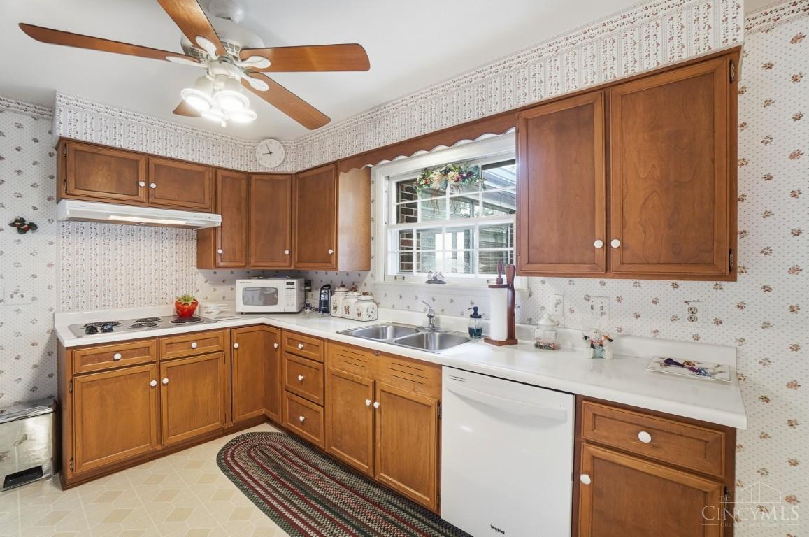 5914 Fawnridge Court, Green Twp, OH, 45239 — photo 15