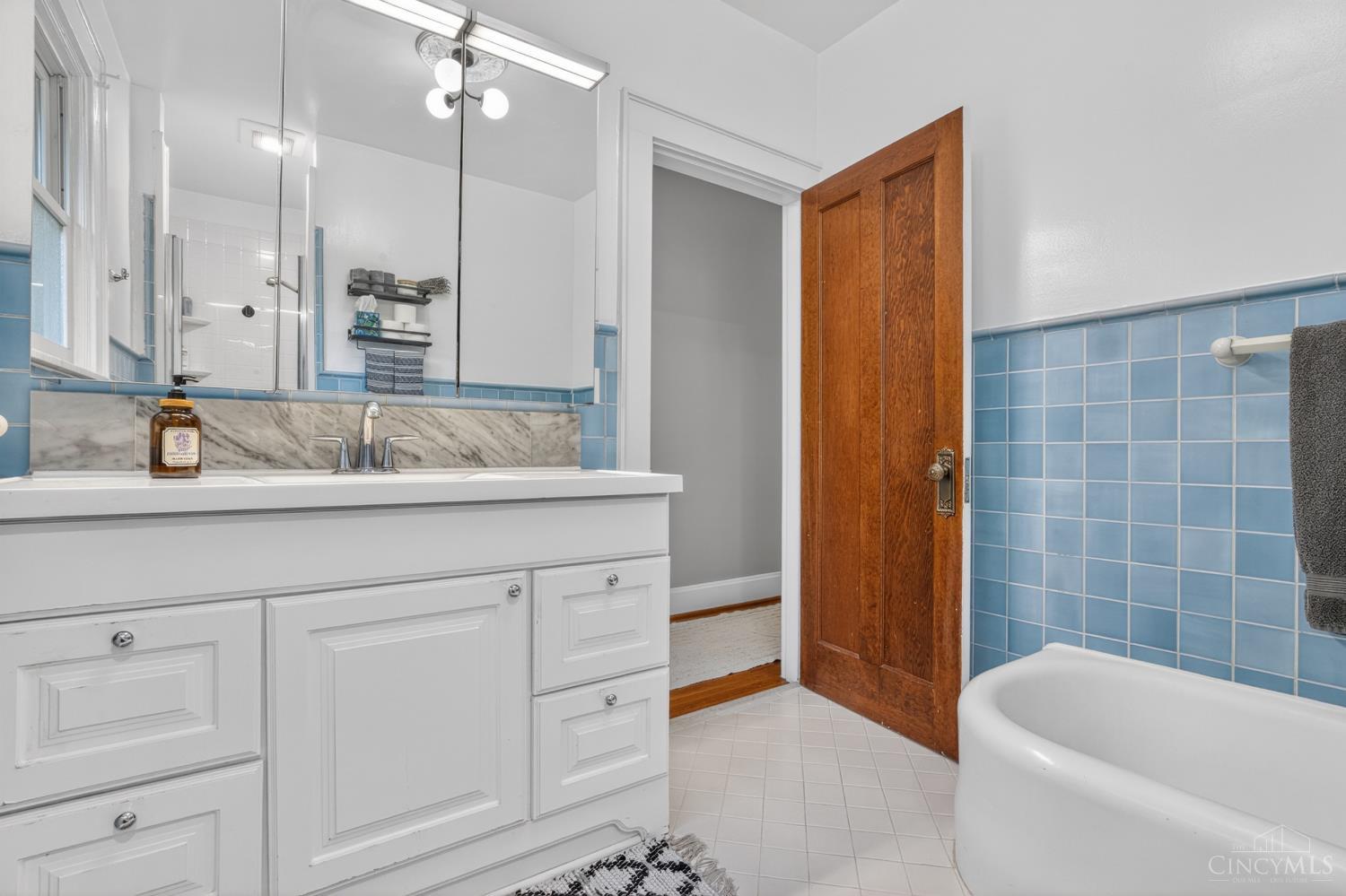 2924 Erie Avenue, Cincinnati, OH, 45208 — photo 39