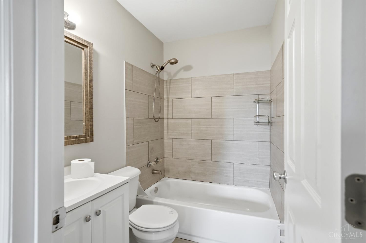 5228 Woodlake Drive, Delhi Twp, OH, 45238 — photo 18