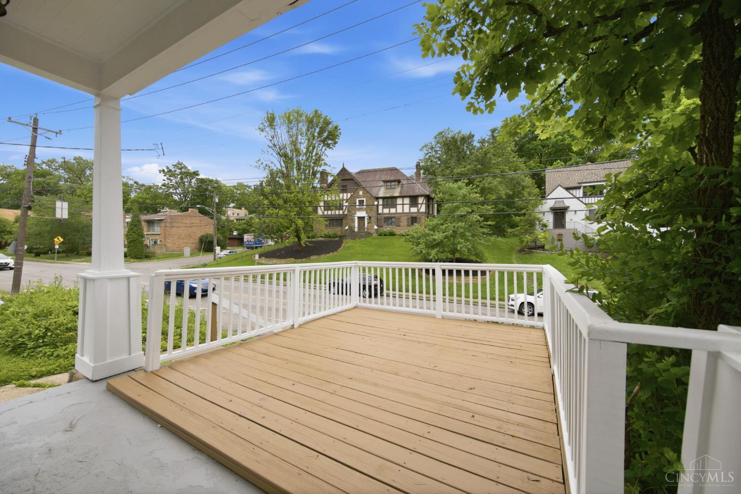 3262 Linwood Avenue, Cincinnati, OH, 45226 — photo 6
