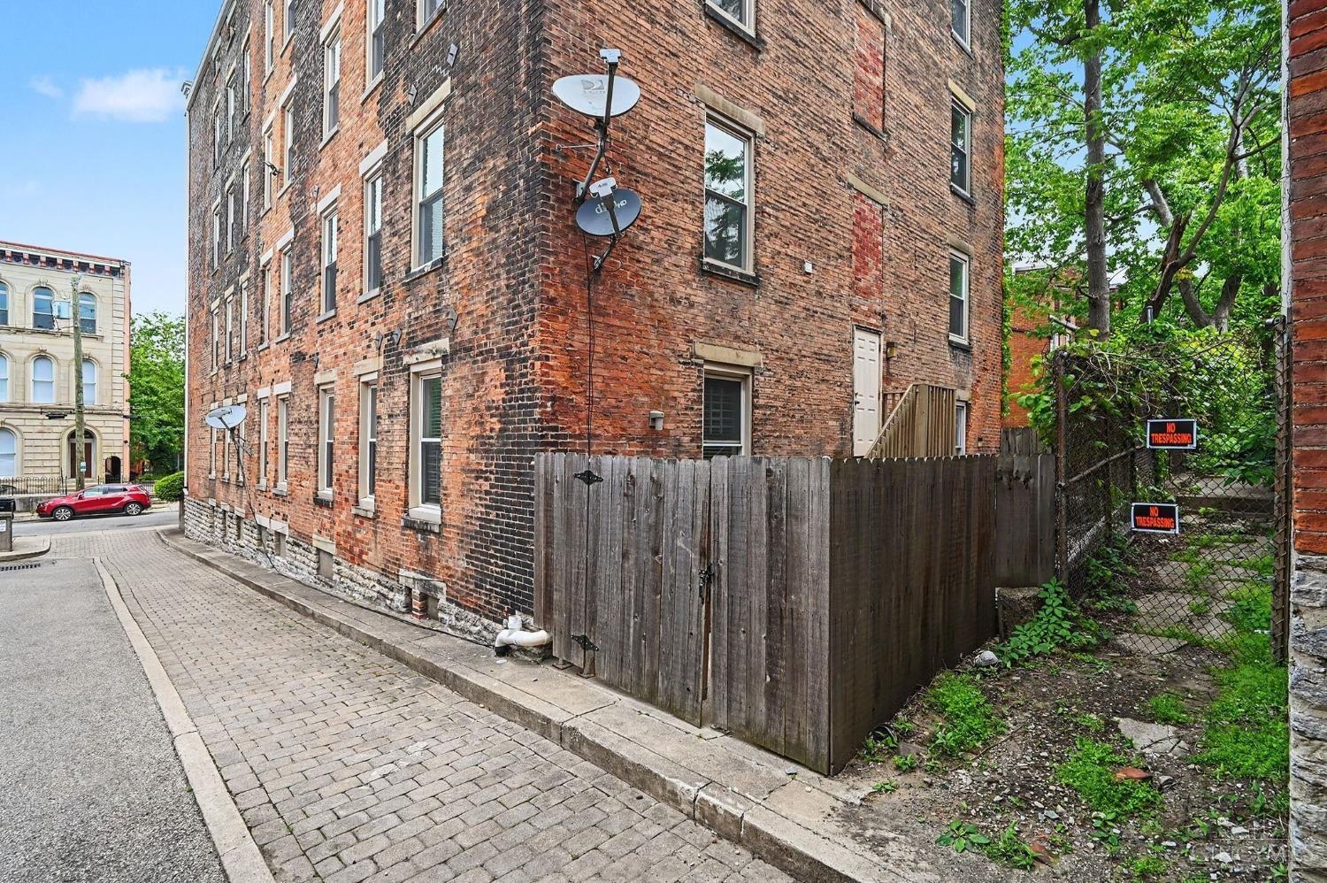 427 Hopkins Street #9, Cincinnati, OH, 45203 — photo 24