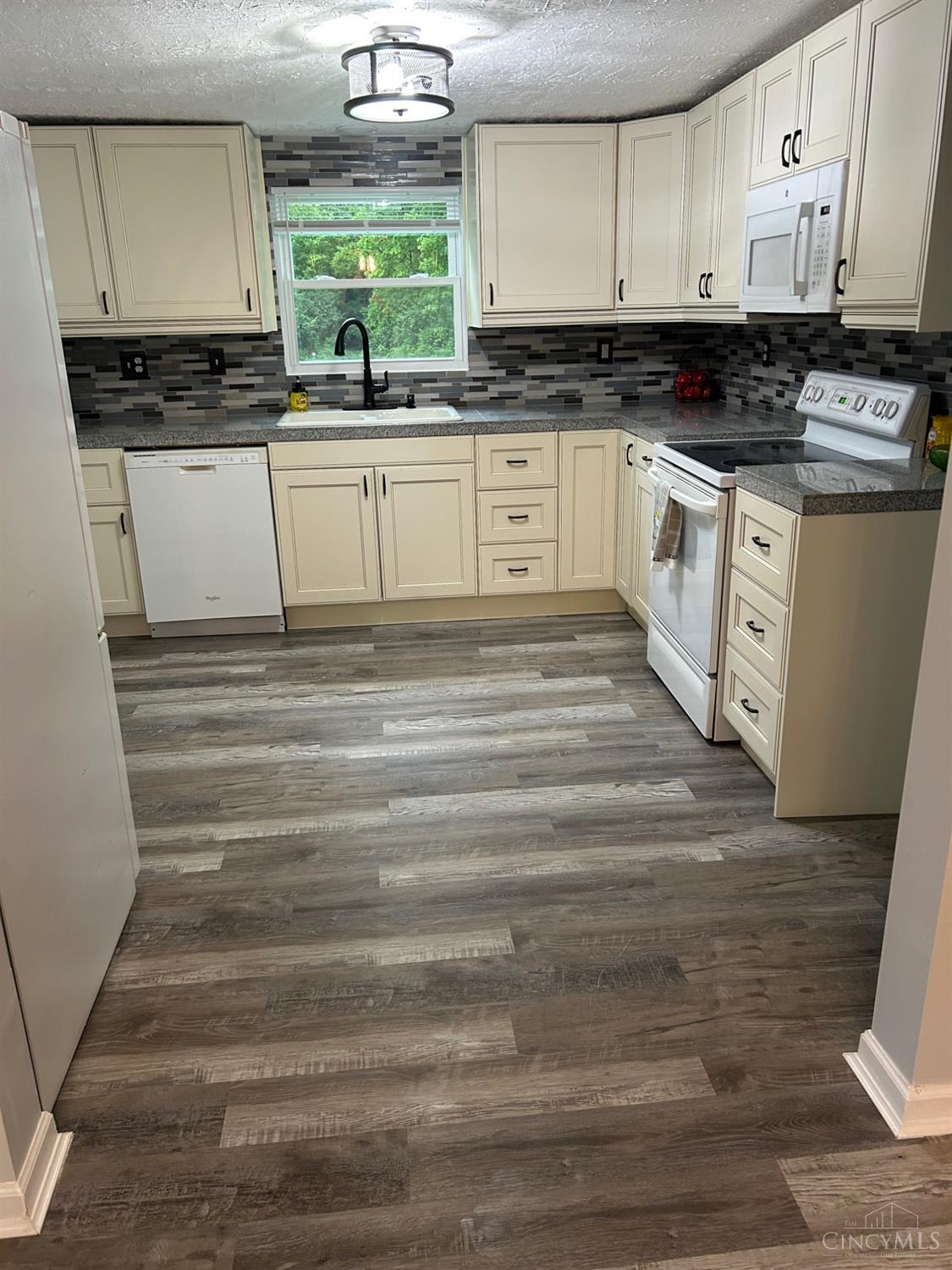 8115 Martz Paulin Road, Franklin Twp, OH, 45005 — photo 9