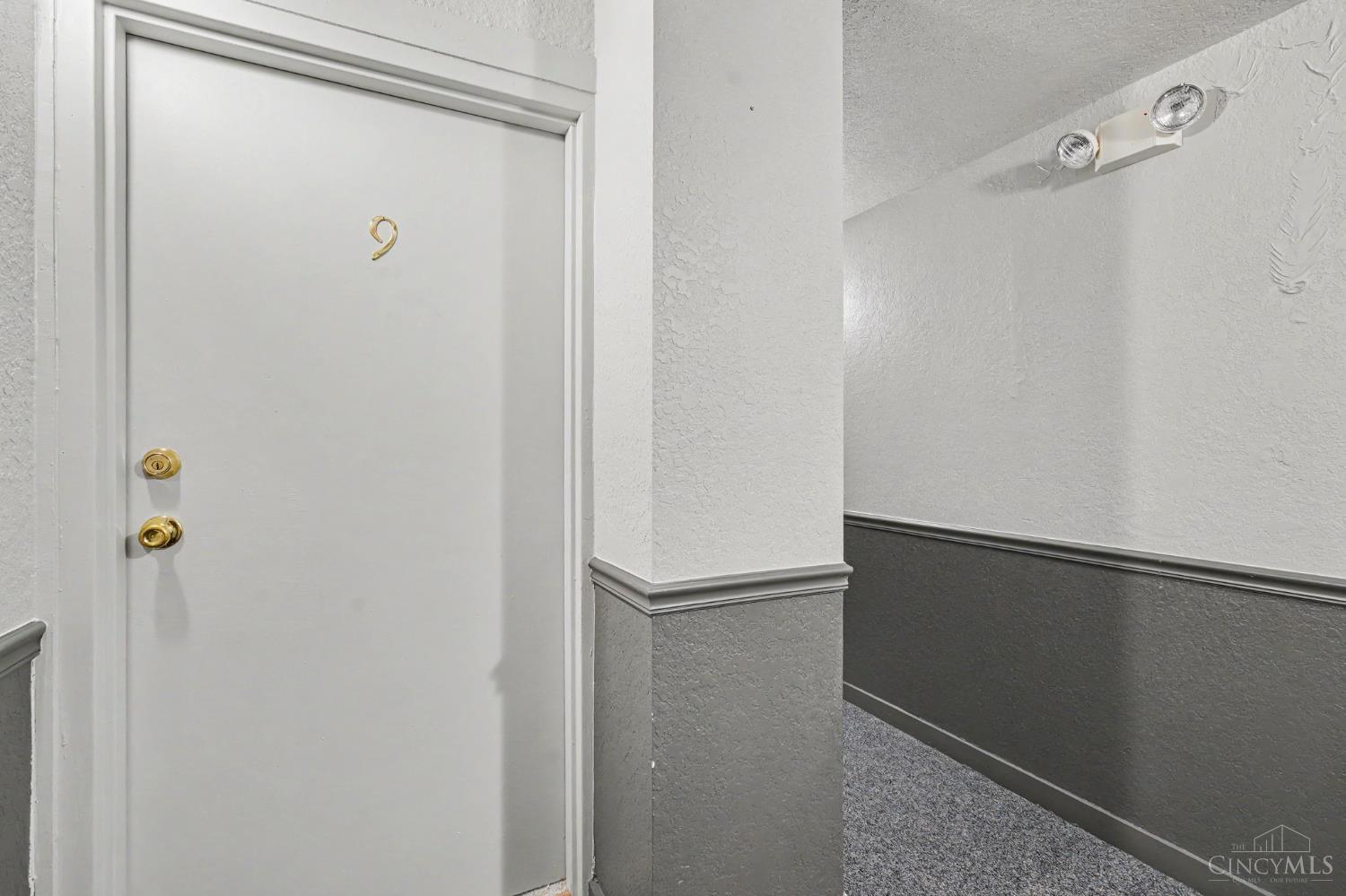 427 Hopkins Street #9, Cincinnati, OH, 45203 — photo 2