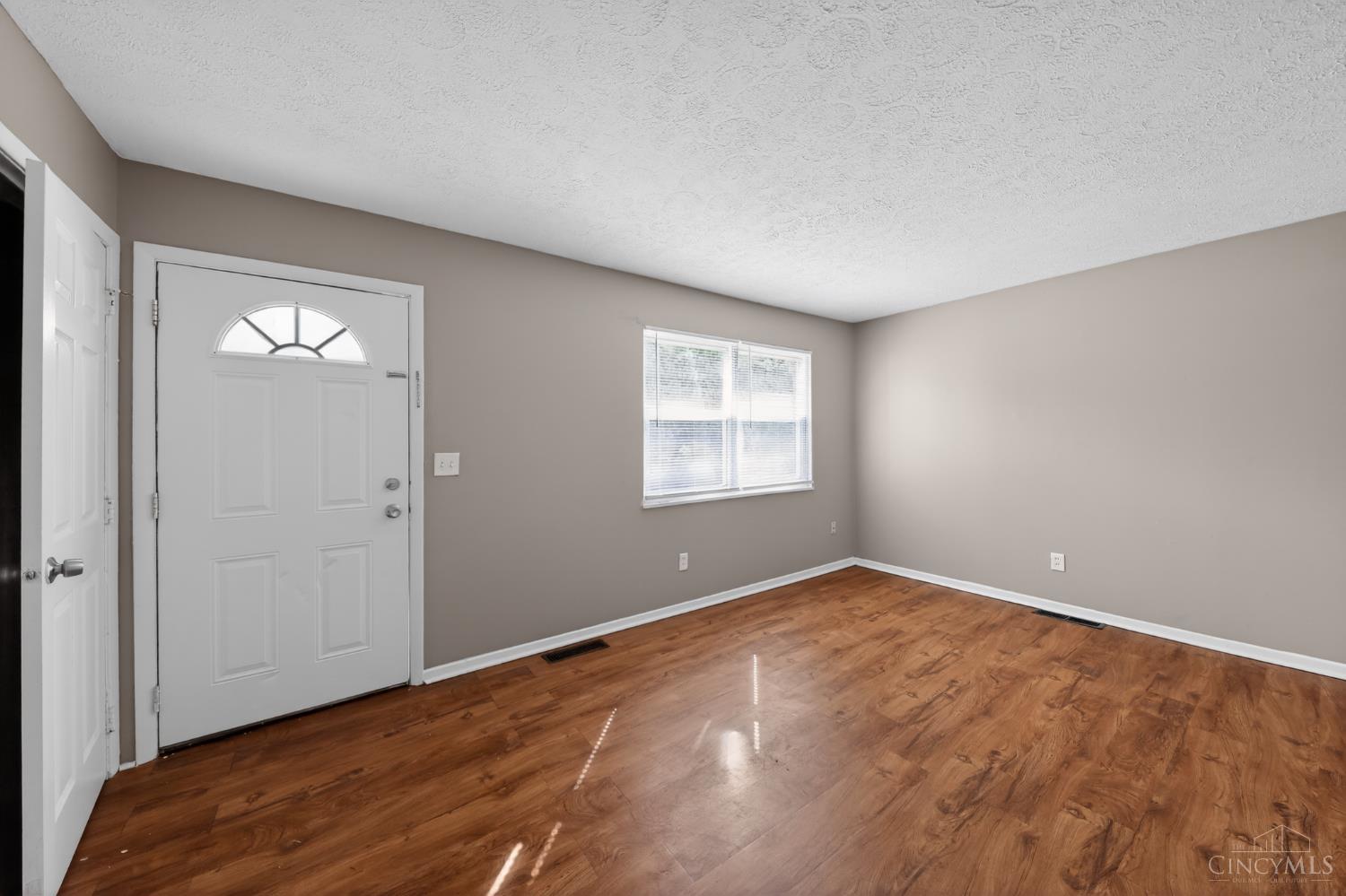 1903 Roosevelt Avenue, Springfield Twp., OH, 45240 — photo 4