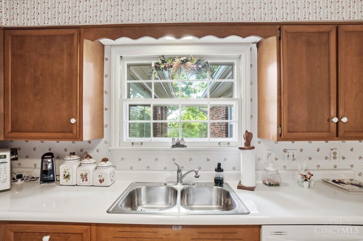 5914 Fawnridge Court, Green Twp, OH, 45239 — photo 17