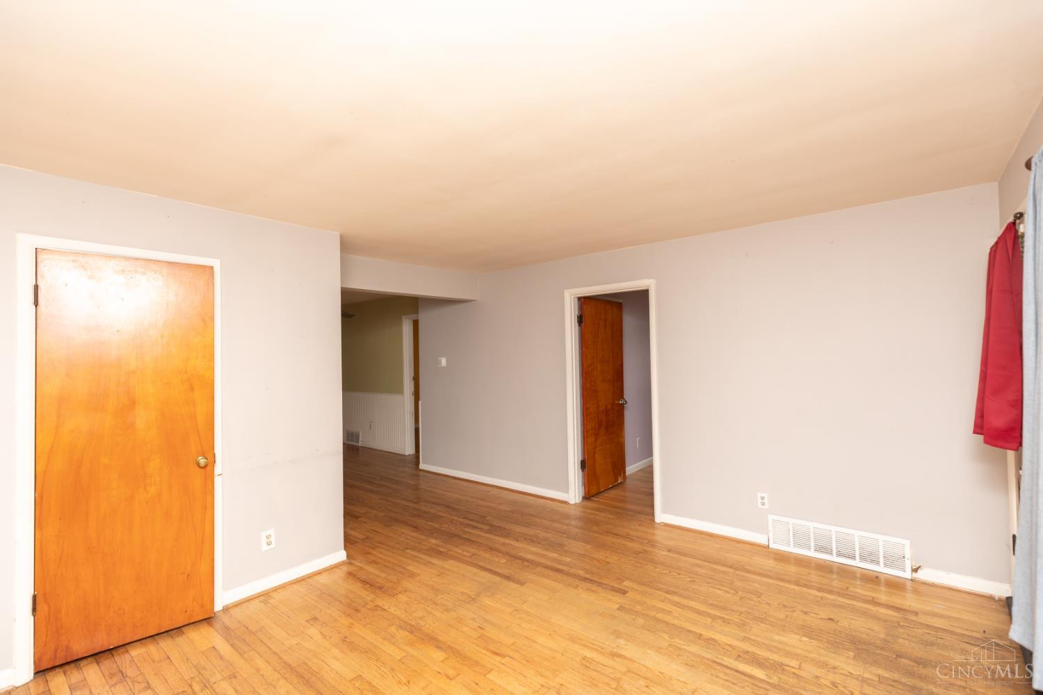 1031 Schiff Avenue #2, Cincinnati, OH, 45205 — photo 4