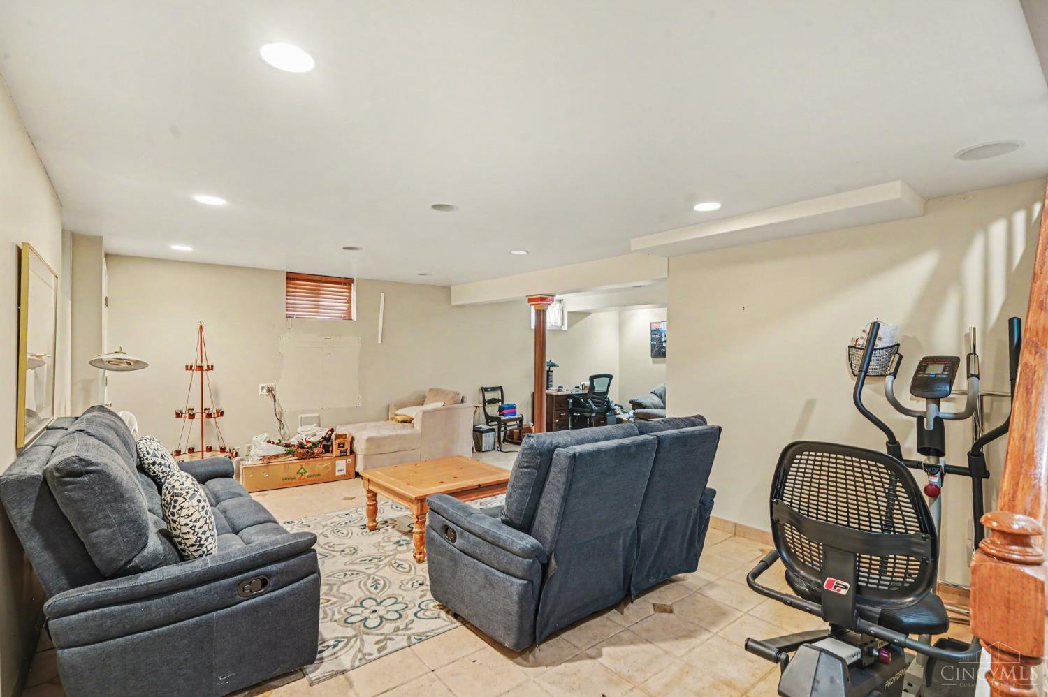 119 Forest Avenue, Wyoming, OH, 45215 — photo 21