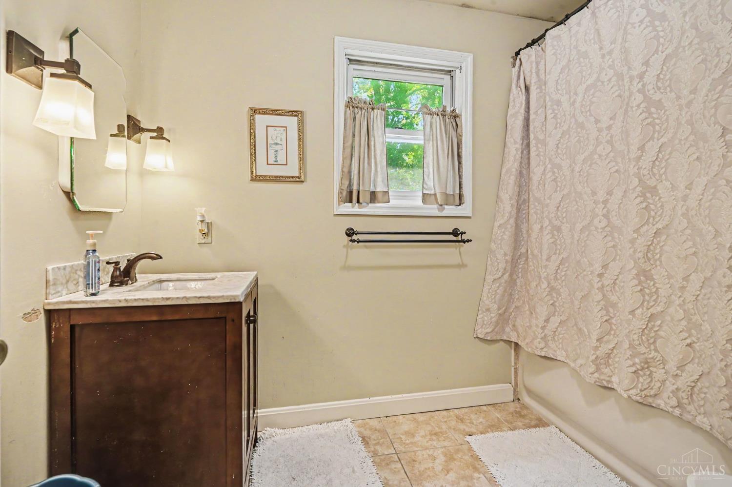119 Forest Avenue, Wyoming, OH, 45215 — photo 20