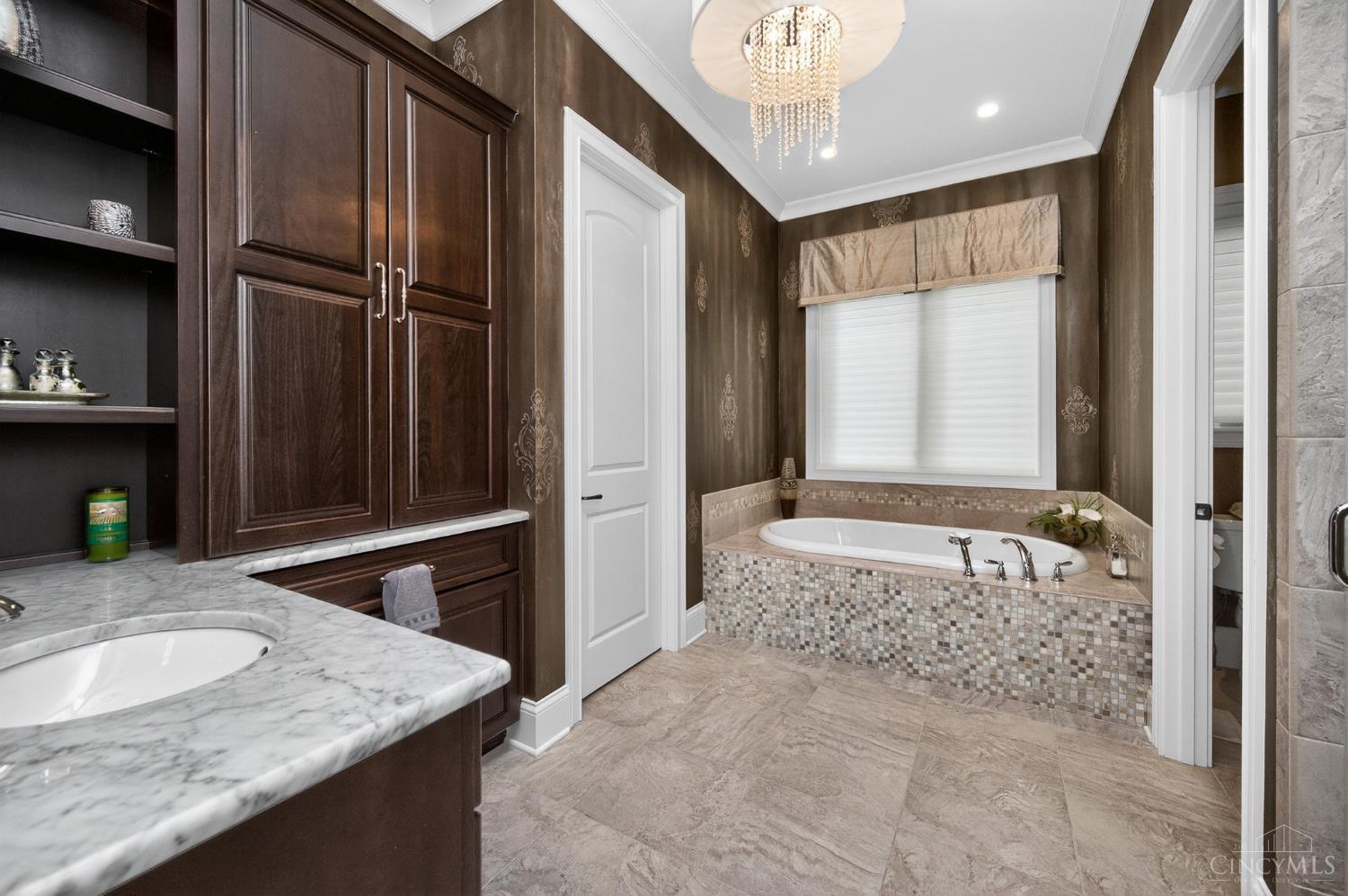 6784 Rose Mallow Drive, West Chester, OH, 45069 — photo 33