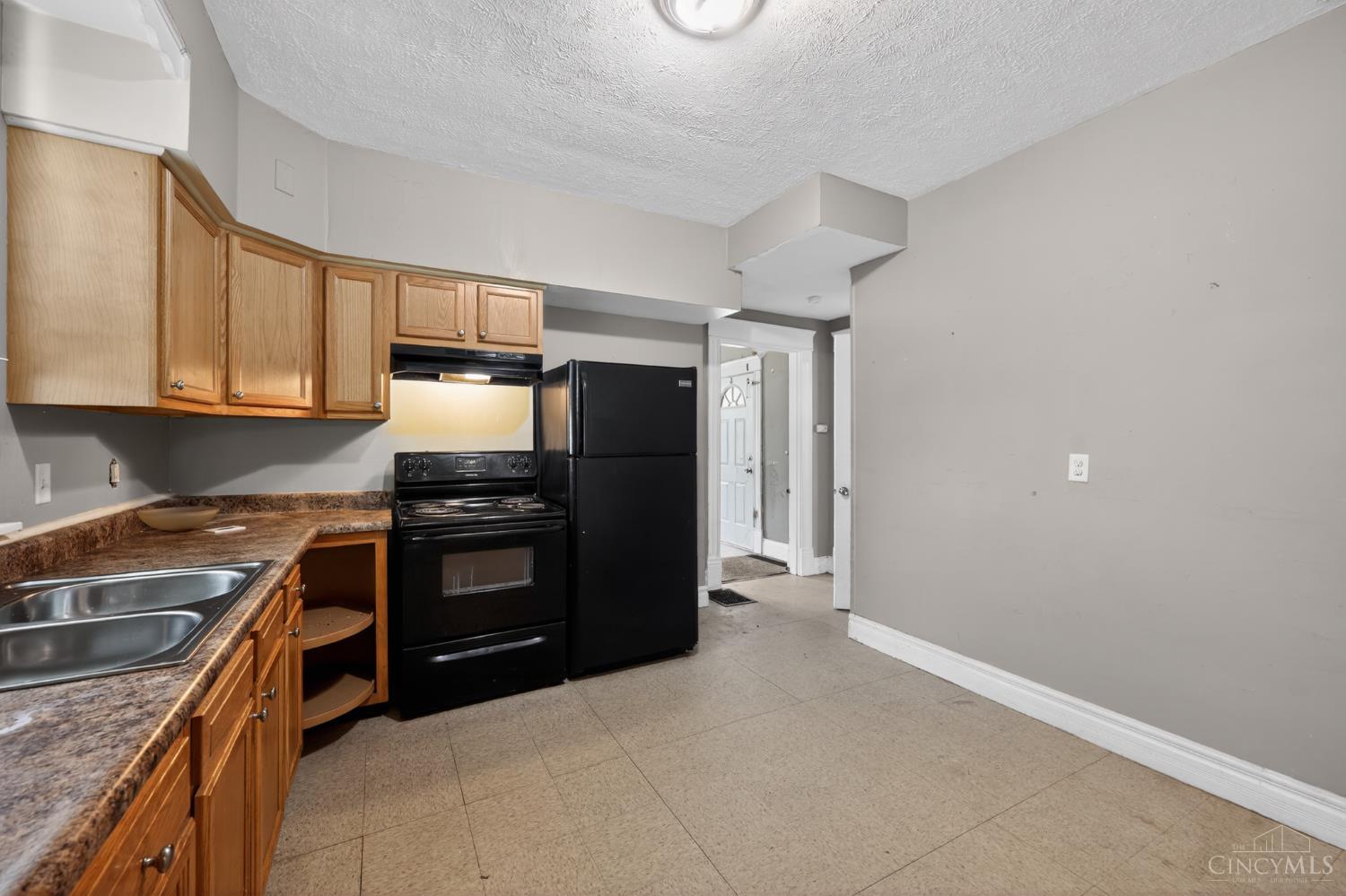 3845 Olivette Avenue, Cheviot, OH, 45211 — photo 6