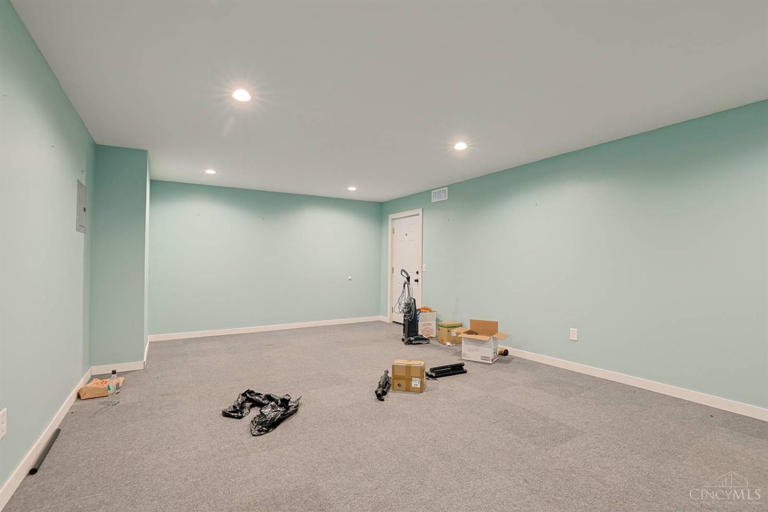 9452 Cincinnati Columbus Road, West Chester, OH, 45241 — photo 12