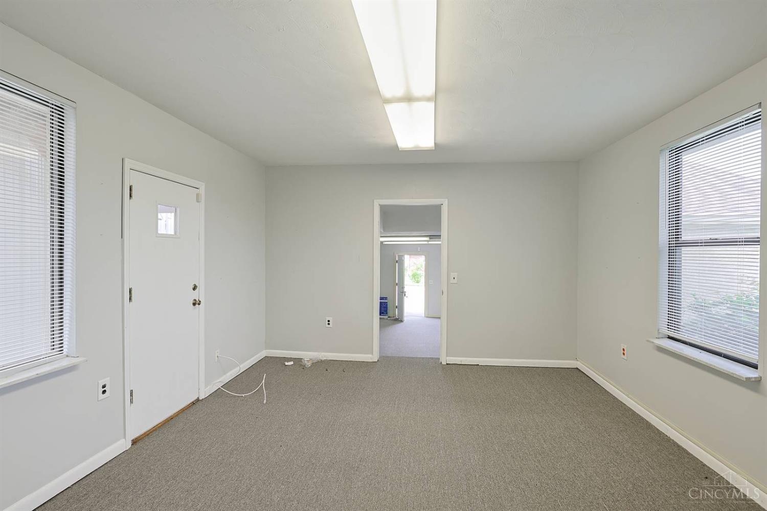 9452 Cincinnati Columbus Road, West Chester, OH, 45241 — photo 6