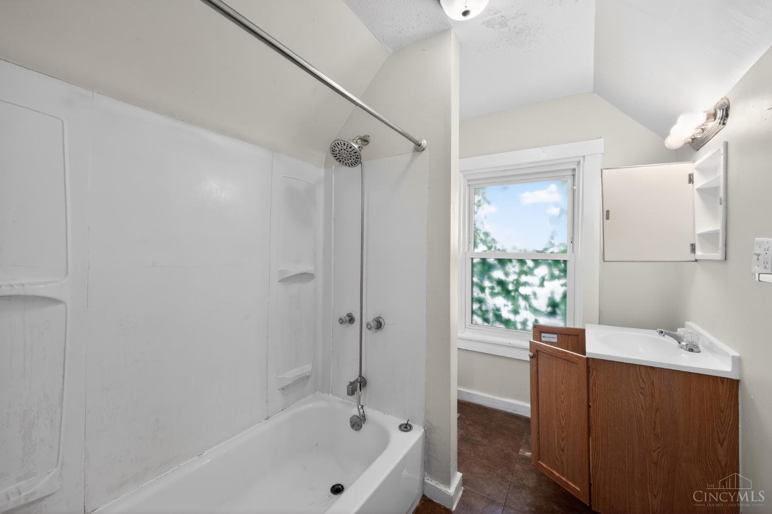 3845 Olivette Avenue, Cheviot, OH, 45211 — photo 14