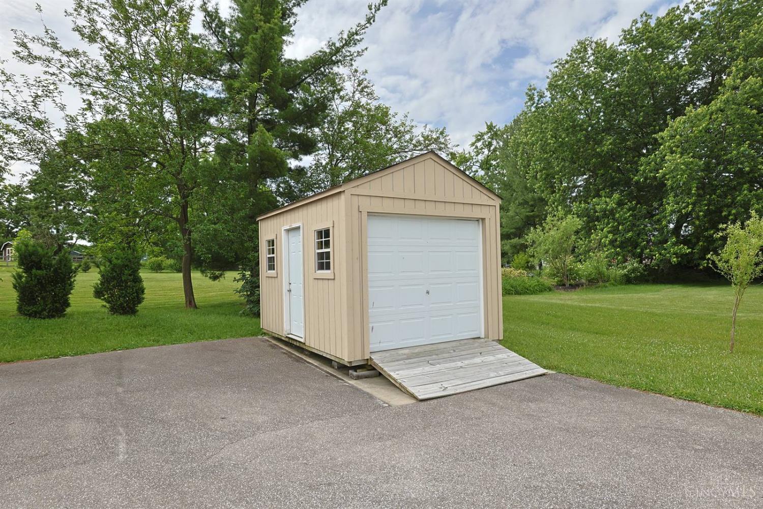 9452 Cincinnati Columbus Road, West Chester, OH, 45241 — photo 24