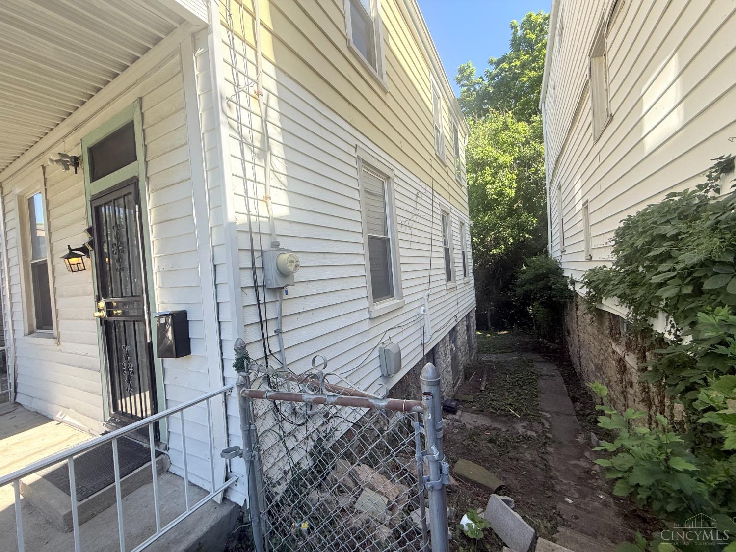 718 Greenwood Avenue, Cincinnati, OH, 45229 — photo 2