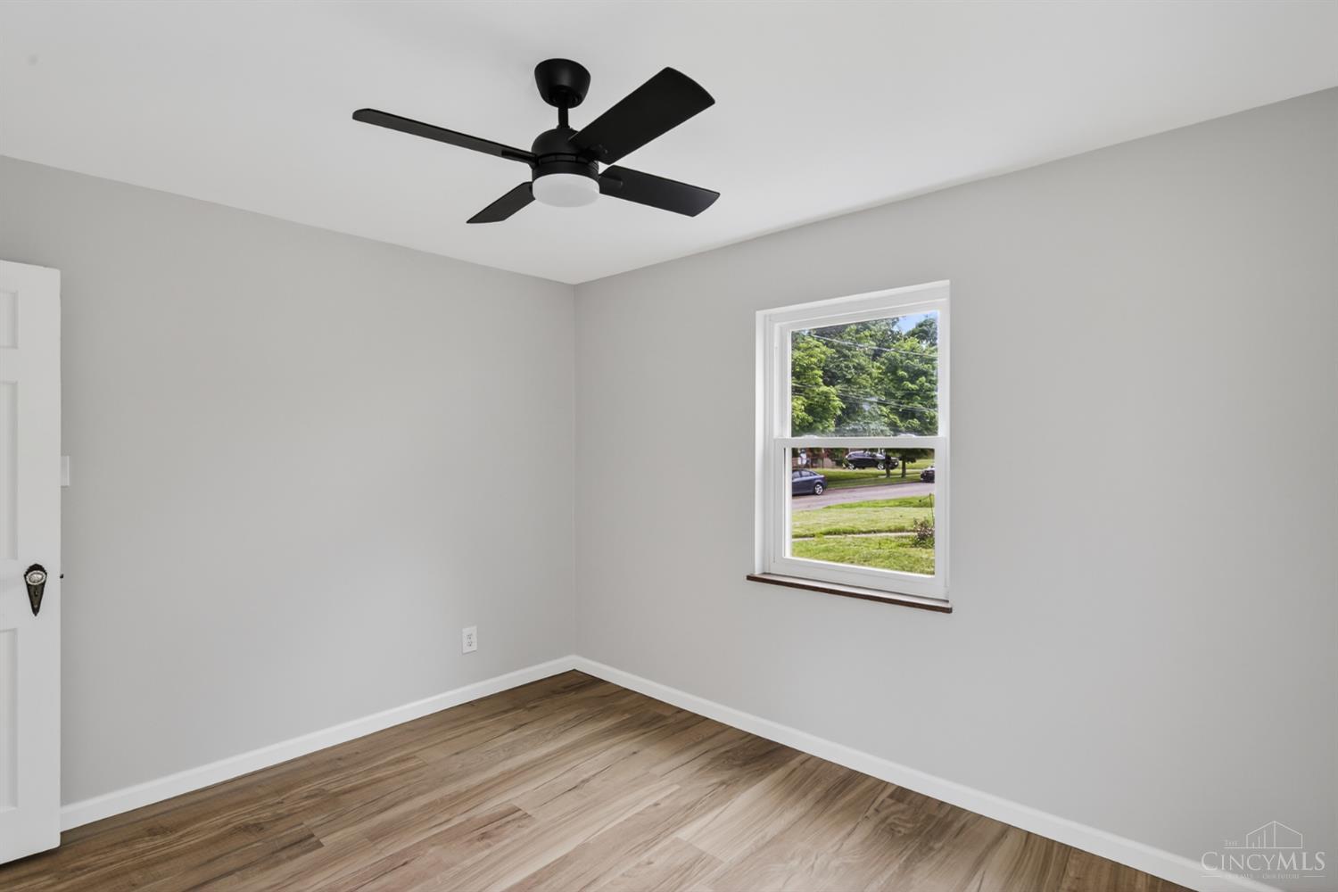 5544 Raceview Avenue, Green Twp, OH, 45248 — photo 24