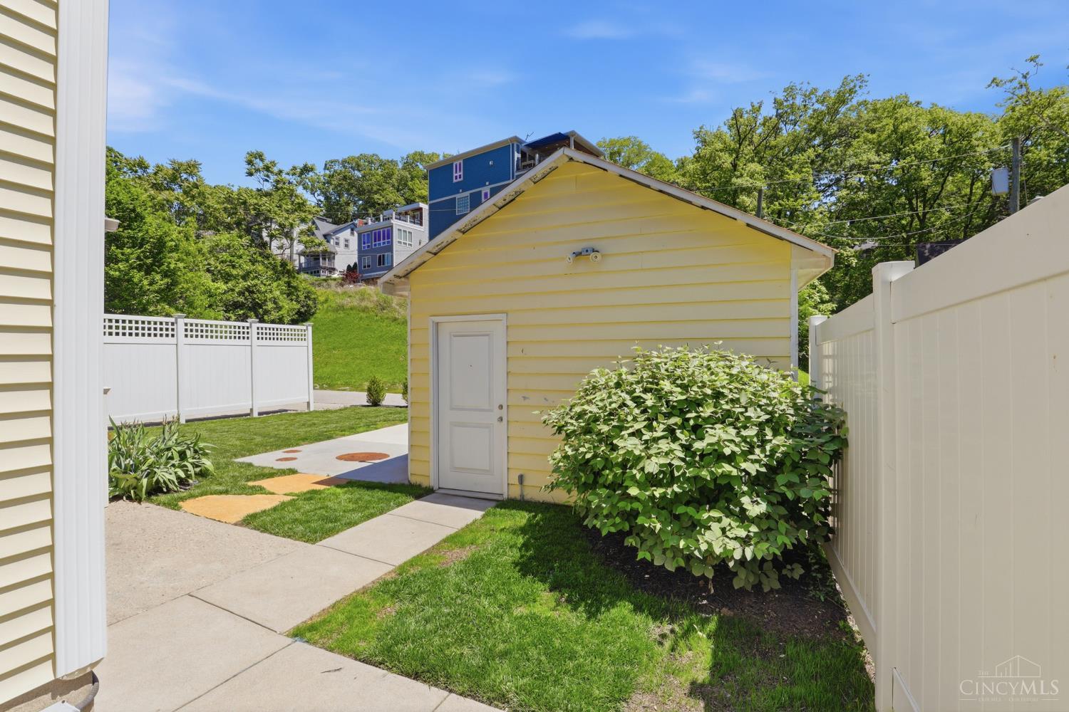 Homes for sale in Cincinnati, OH | 536 Delta Ave, Cincinnati, OH 45226 | MLS# 1881404