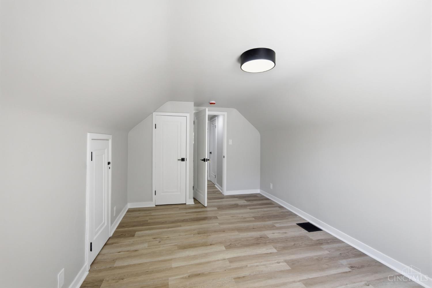 8801 Plainfield Road, Sycamore Twp, OH, 45236 — photo 40