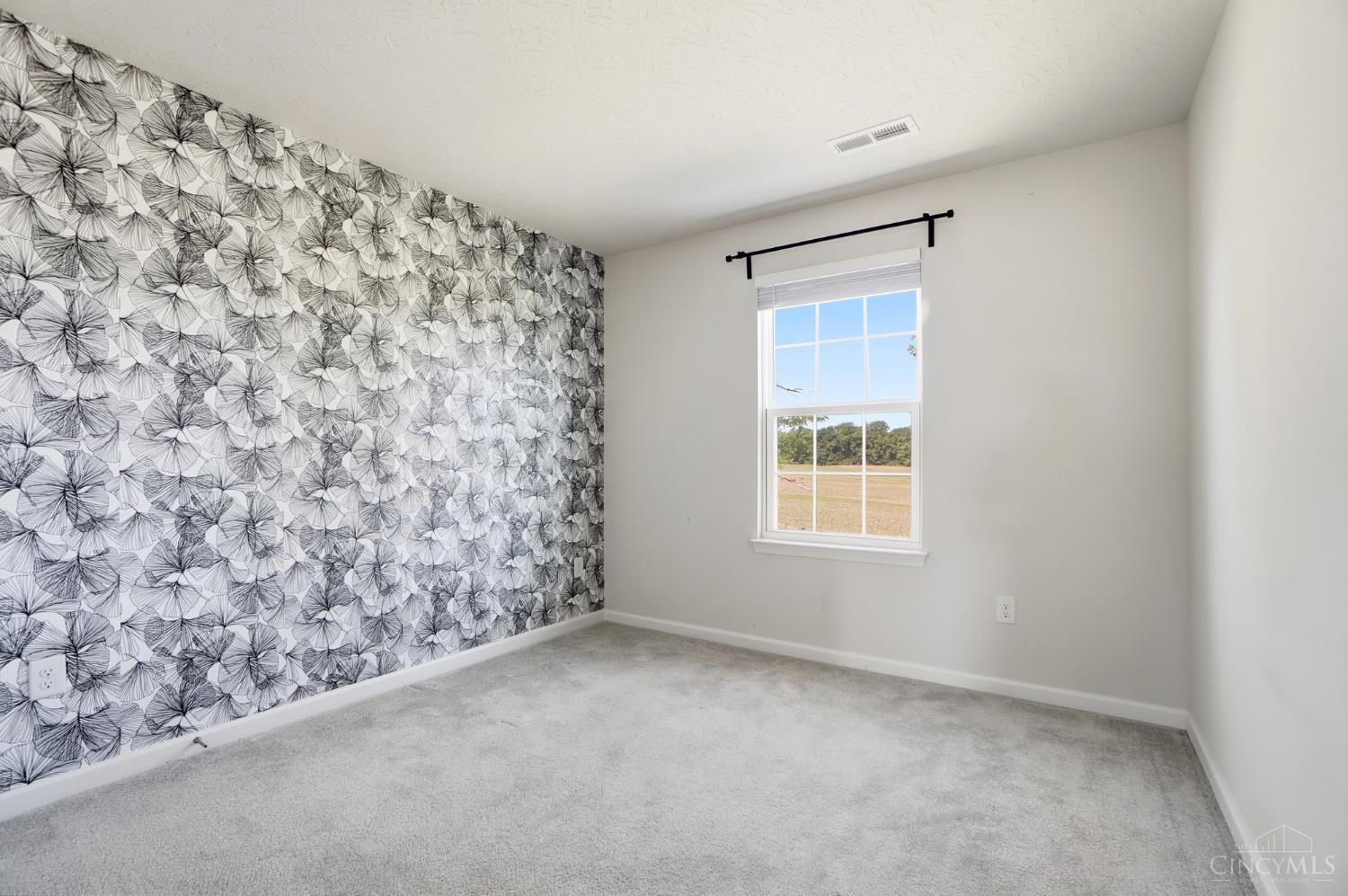 5989 Outlook Court, Hamilton Twp, OH, 45152 — photo 31