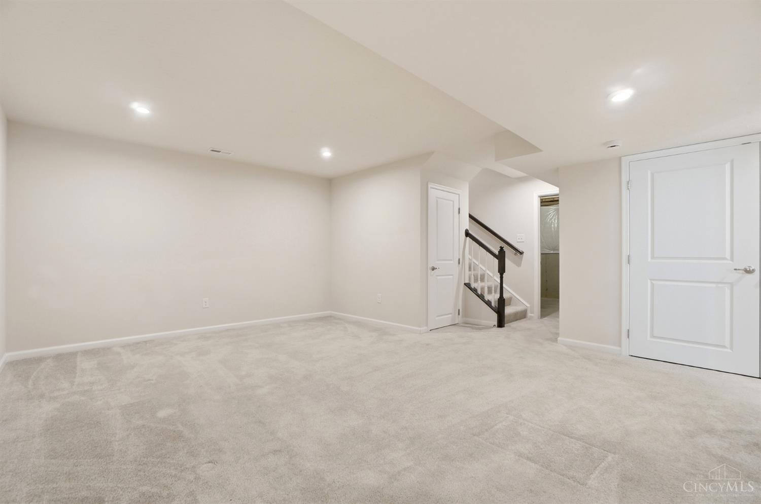 5989 Outlook Court, Hamilton Twp, OH, 45152 — photo 38