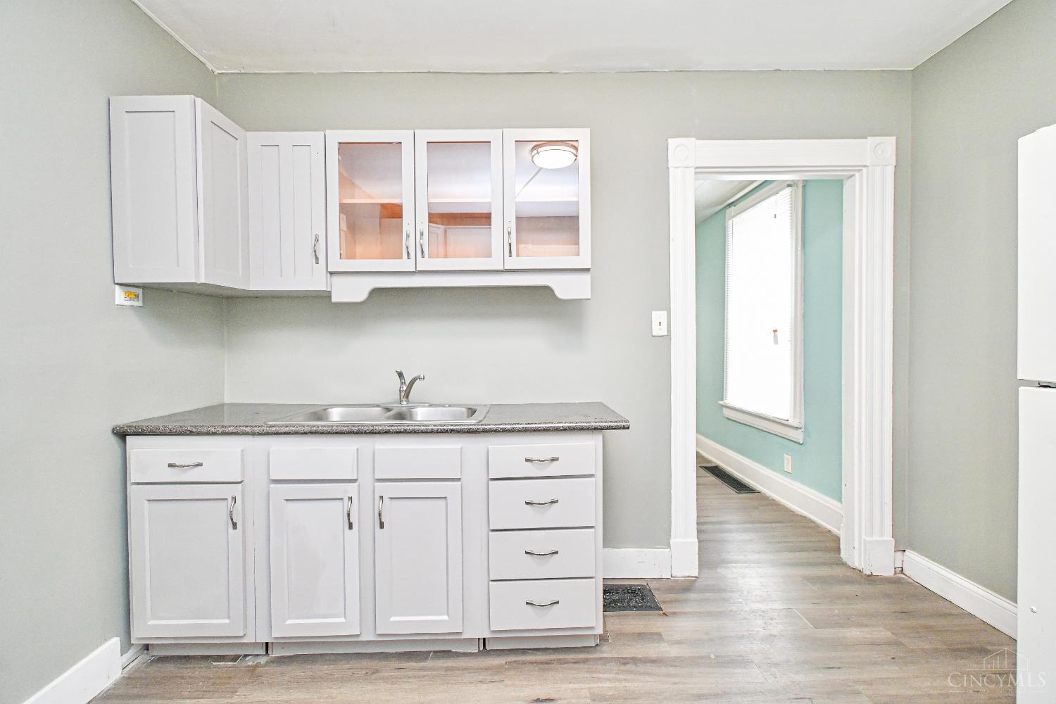303 Walnut Street, Elmwood Place, OH, 45216 — photo 14