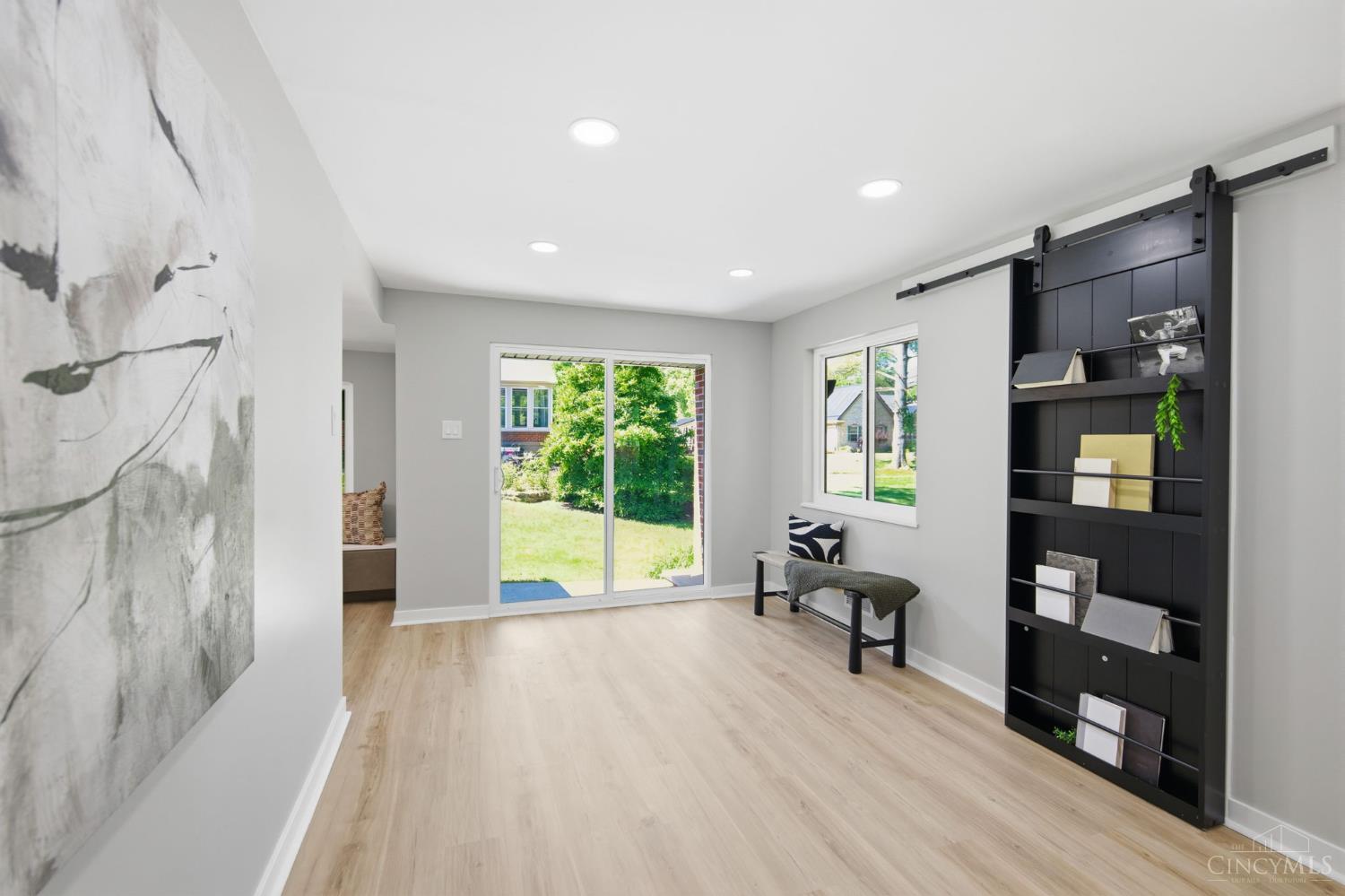 8801 Plainfield Road, Sycamore Twp, OH, 45236 — photo 17