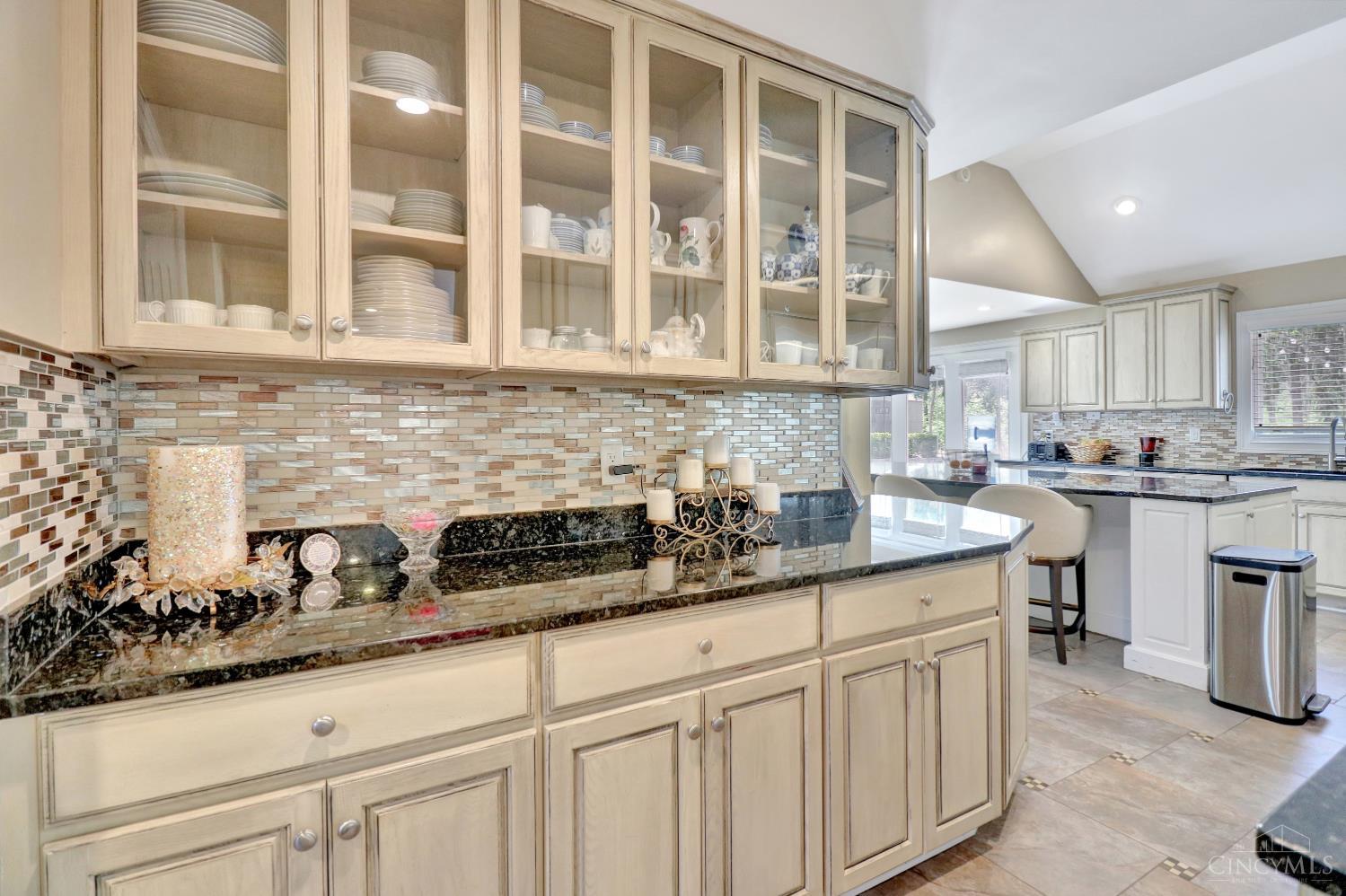 5775 Sugarun Lane, Indian Hill, OH, 45243 — photo 10
