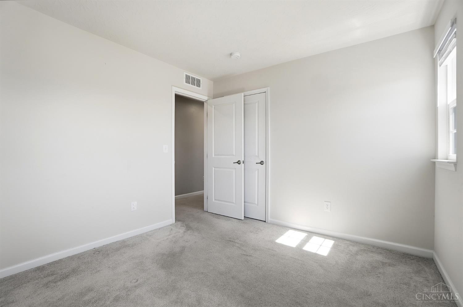 5989 Outlook Court, Hamilton Twp, OH, 45152 — photo 35