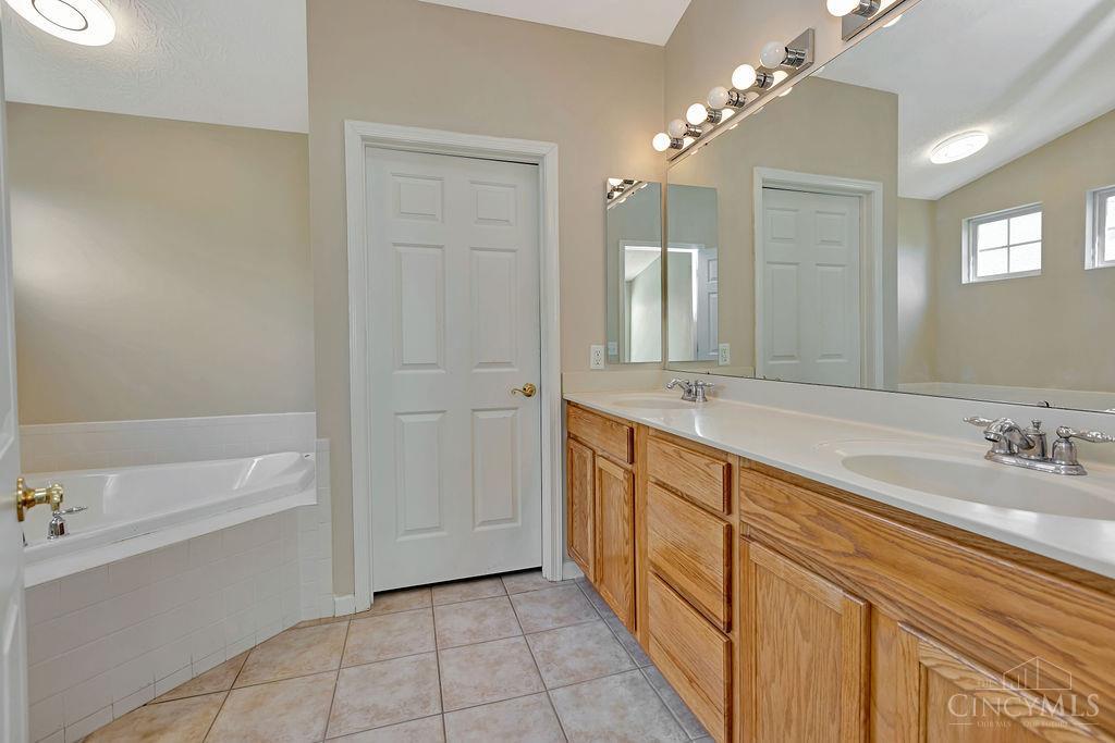 5742 Woodmansee Way, Liberty Twp, OH, 45044 — photo 20