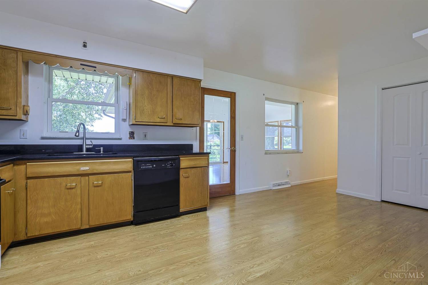 7266 Dimmick Road, West Chester, OH, 45069 — photo 14