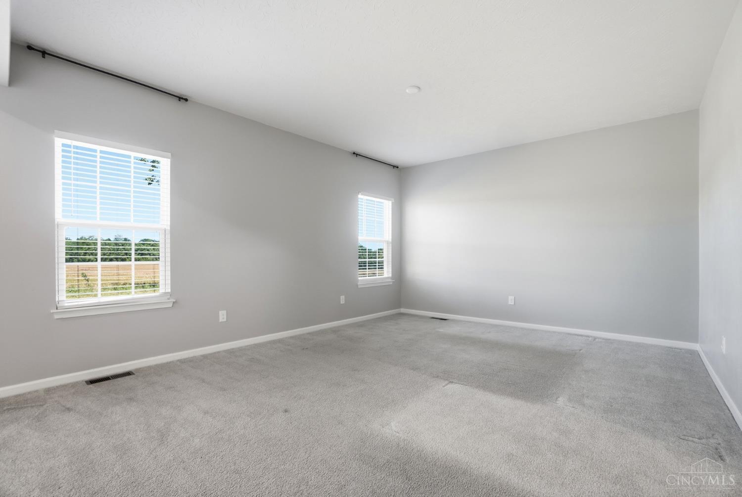 5989 Outlook Court, Hamilton Twp, OH, 45152 — photo 8