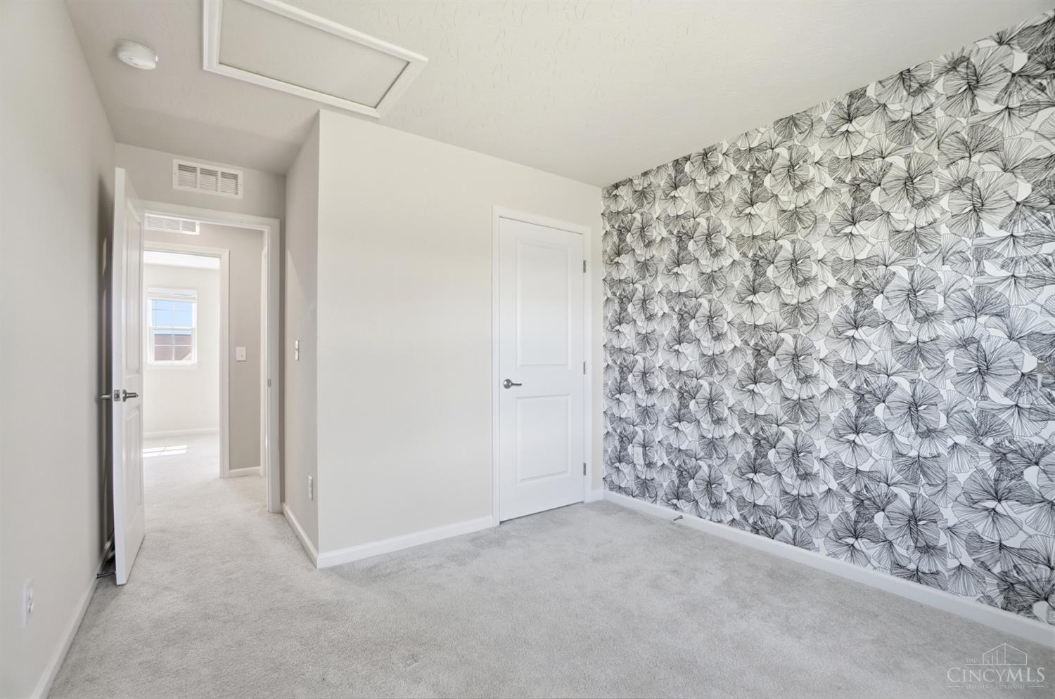 5989 Outlook Court, Hamilton Twp, OH, 45152 — photo 32