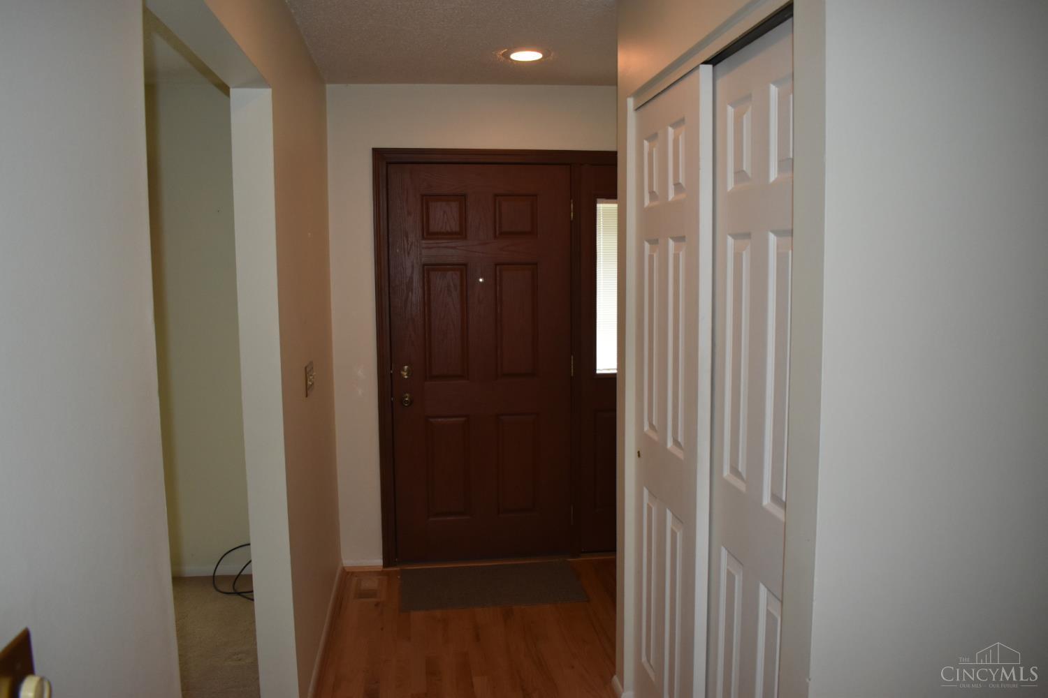 5803 Mt Vernon Drive, Miami Twp, OH, 45150 — photo 3