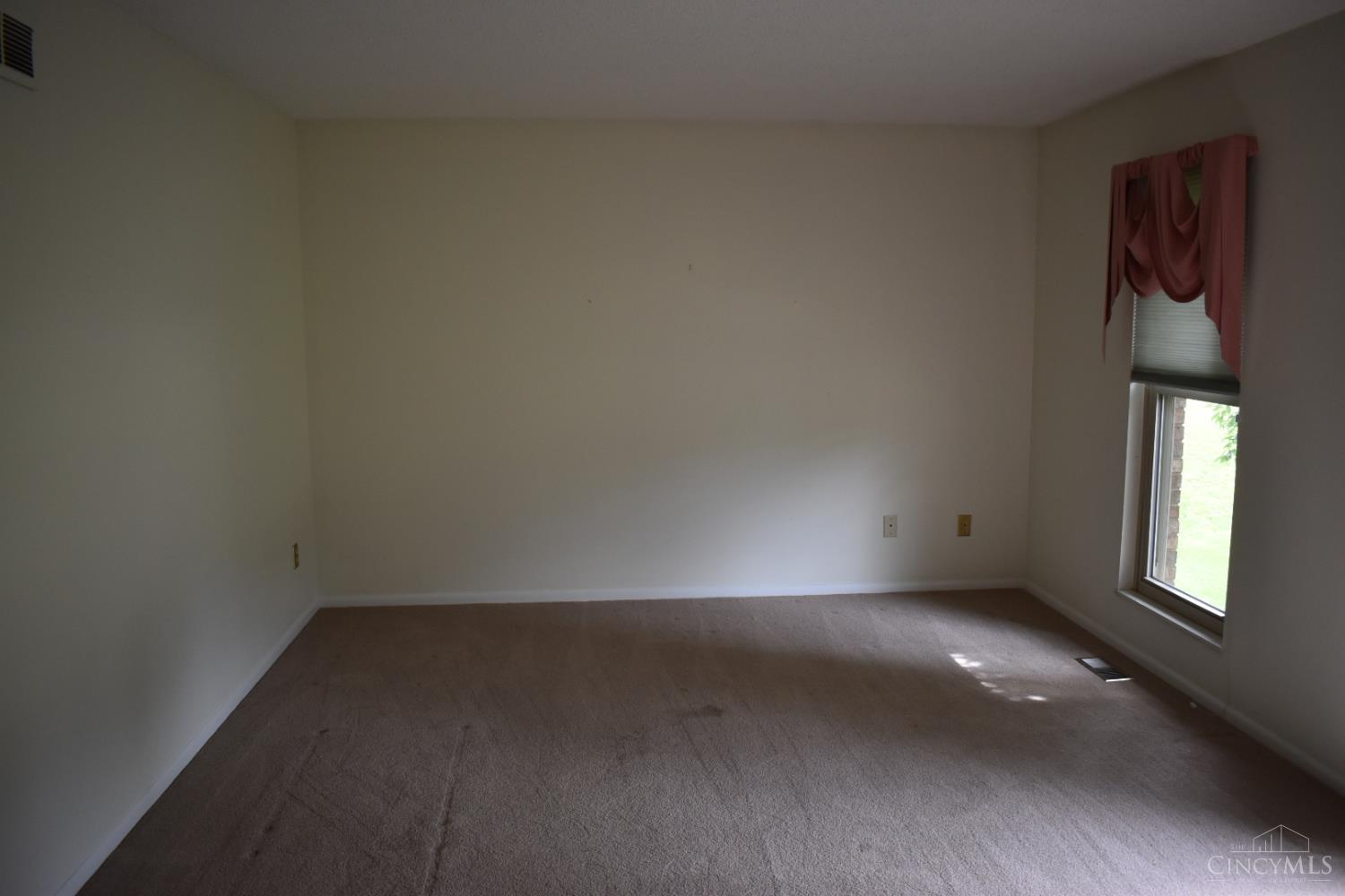 5803 Mt Vernon Drive, Miami Twp, OH, 45150 — photo 5