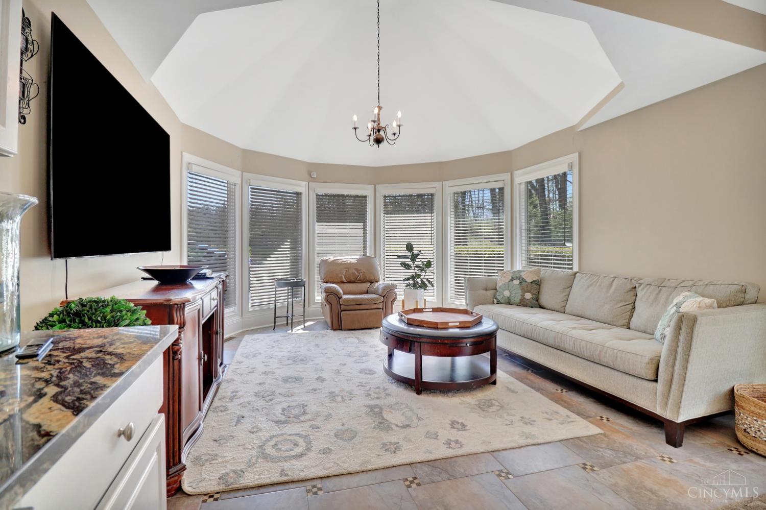 5775 Sugarun Lane, Indian Hill, OH, 45243 — photo 9