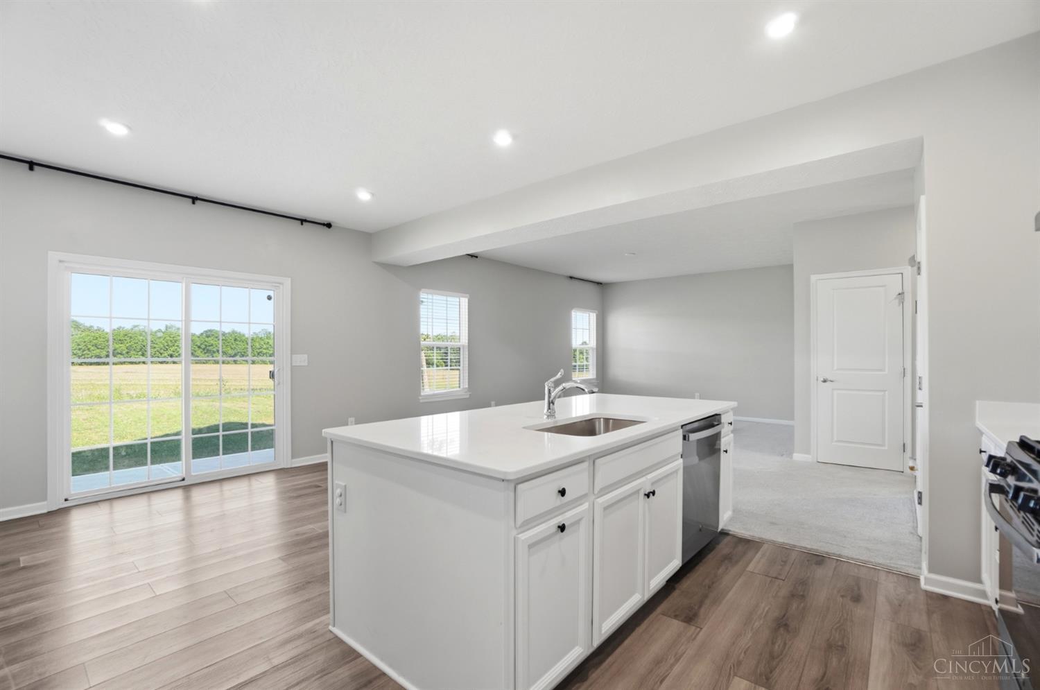 5989 Outlook Court, Hamilton Twp, OH, 45152 — photo 16