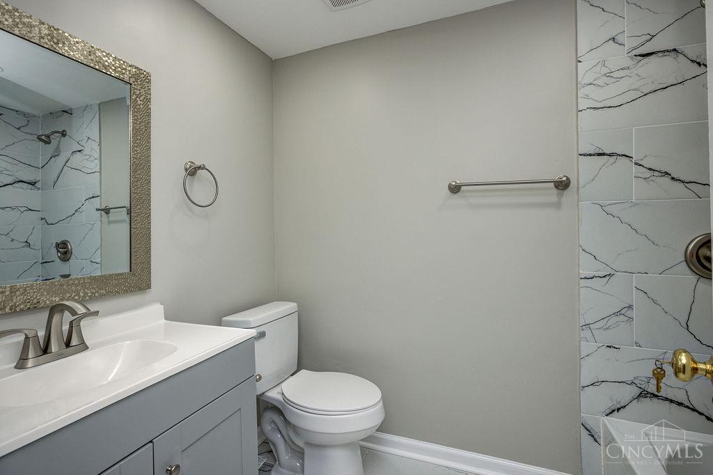 7497 Rolling Meadows Drive, West Chester, OH, 45069 — photo 41