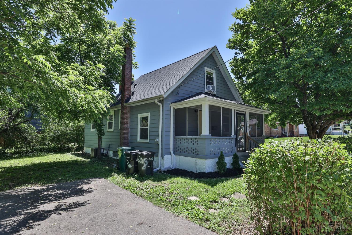 3765 Iona Avenue, Cincinnati, OH, 45213