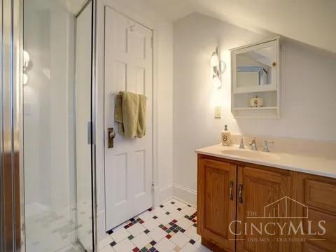 715 Brooks Avenue, Wyoming, OH, 45215 — photo 18